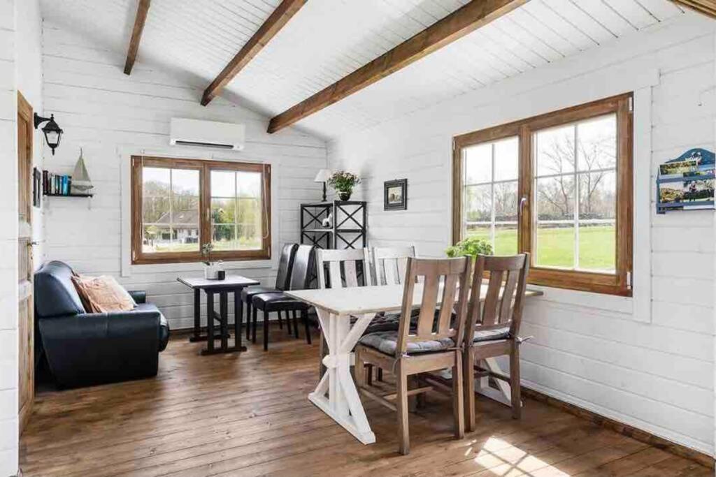 Cozy Cottage Near Lake Hässleholm Εξωτερικό φωτογραφία